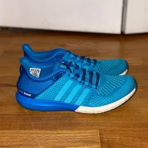 Men/women adidas cosmic boost running shoe